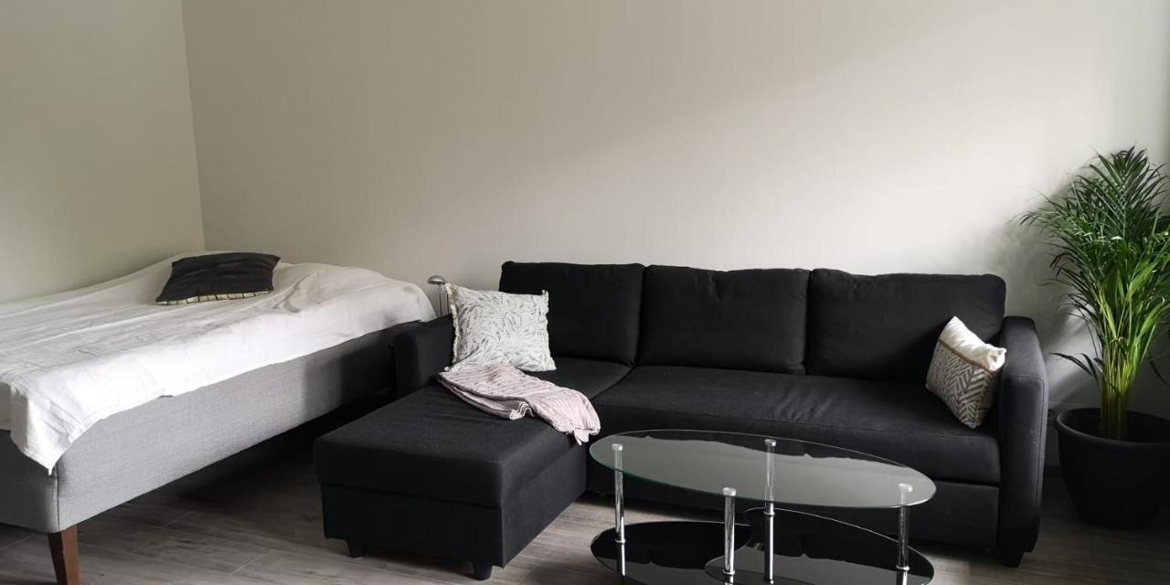 Cosy Studio Near By Airport, 2Min From Train! Vantaa Zewnętrze zdjęcie